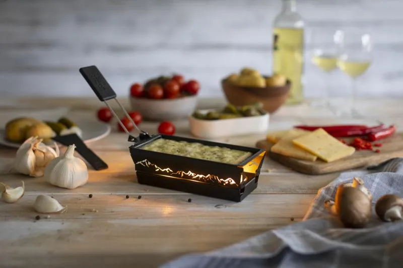 Raclette Set Mini Alpenglühen schwarz mit Schabern und Teelicht