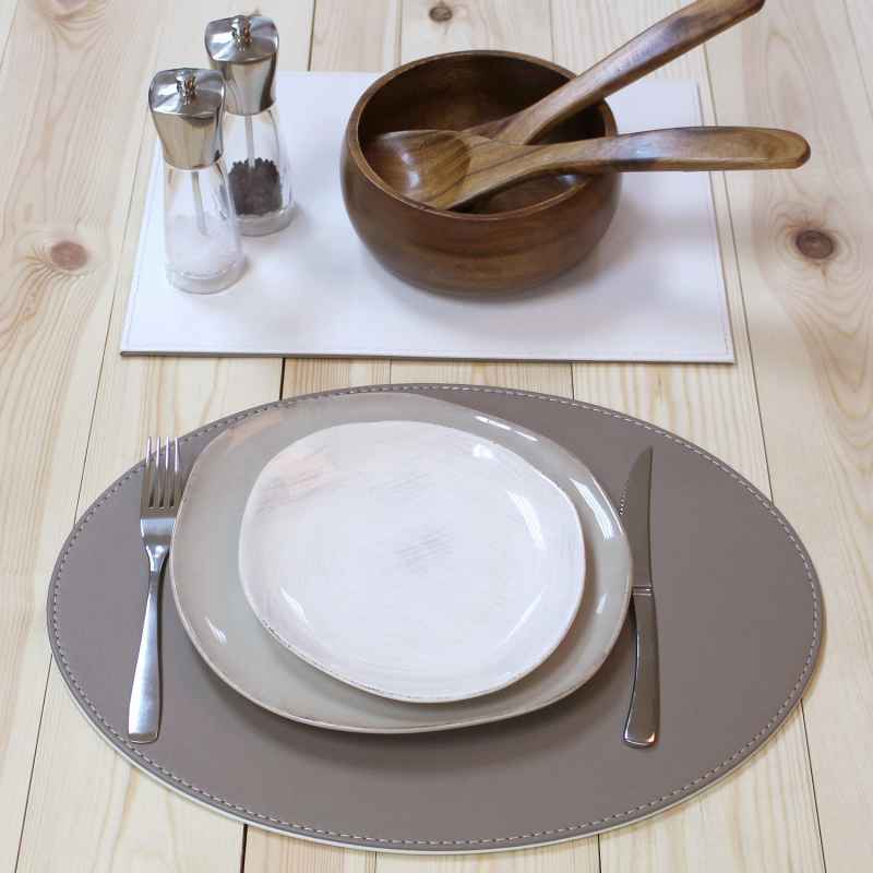 Preview: Platzset oval 45 x 34 cm taupe / weiß