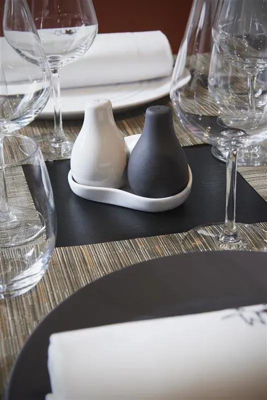 SALZ & PFEFFER AUF TABLETT 3 teilig Weiss + Matt schiefer styl