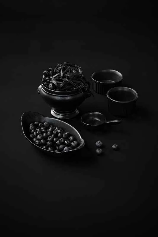 GRATINSCHUESSEL, OVAL, MIT GRIFFEN in gusseisener Optik 20 cl
