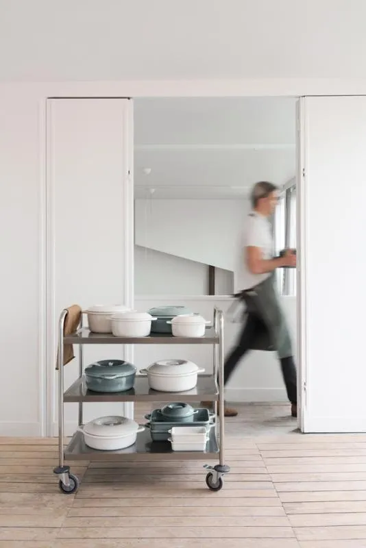 RUNDE INDUKTIONSKASSEROLLE 29 CM MIT PORZELLANDECKEL Wolkengrau