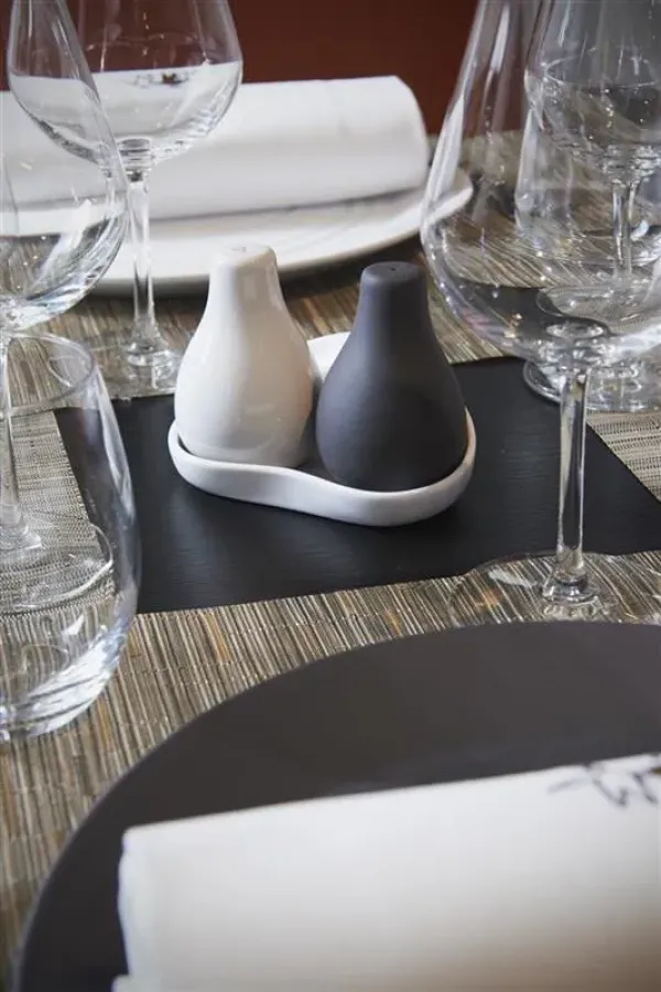 SALZ & PFEFFER AUF TABLETT 3 teilig Weiss + Matt schiefer styl